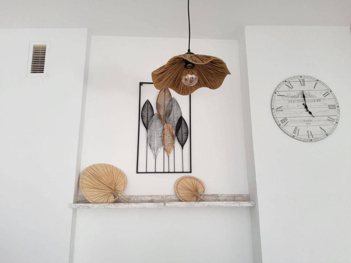 Tranquility Studio Apartment مالقة المظهر الخارجي الصورة